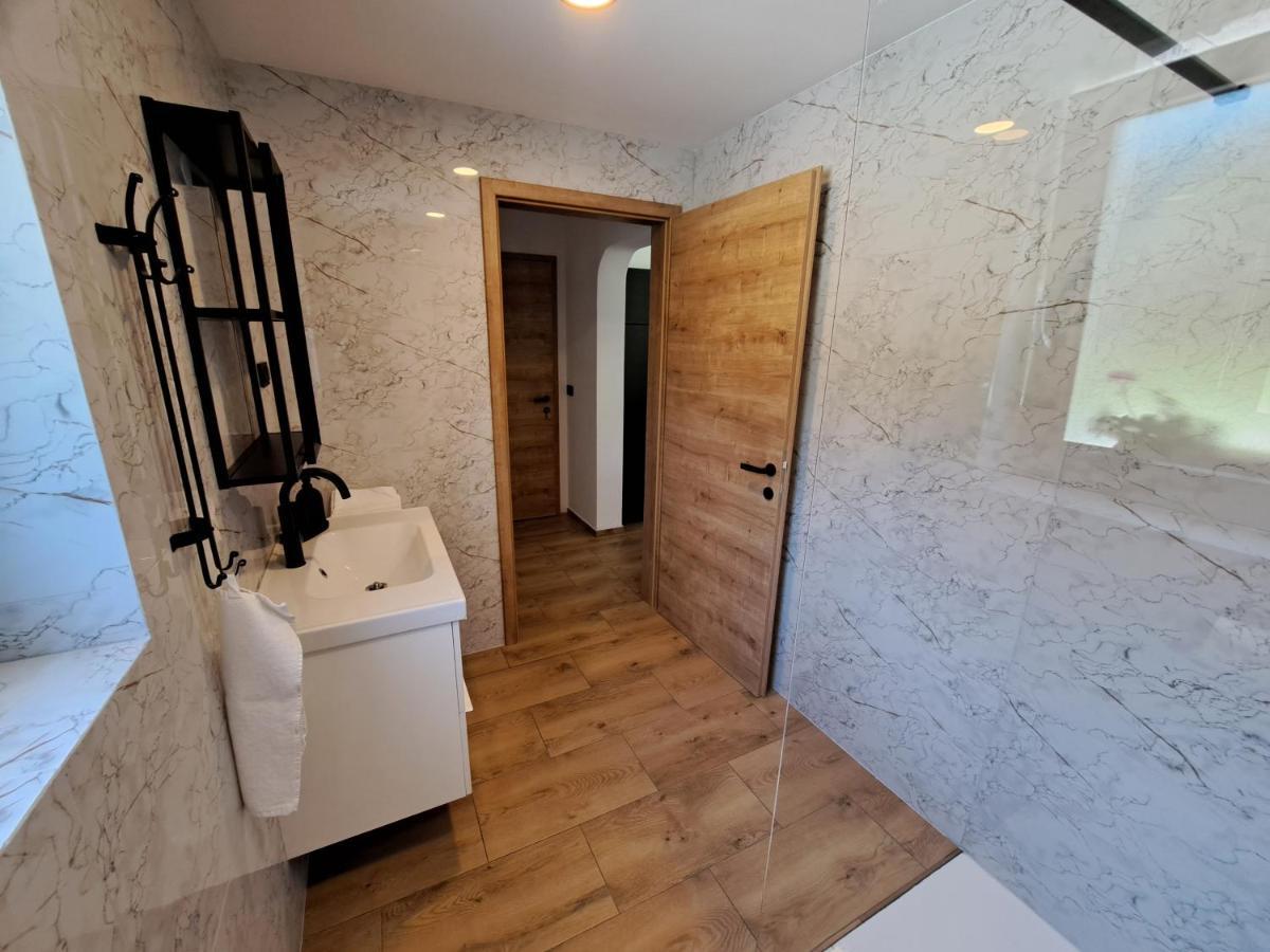 Riverside Apartma 1, クランスカゴーラ エクステリア 写真