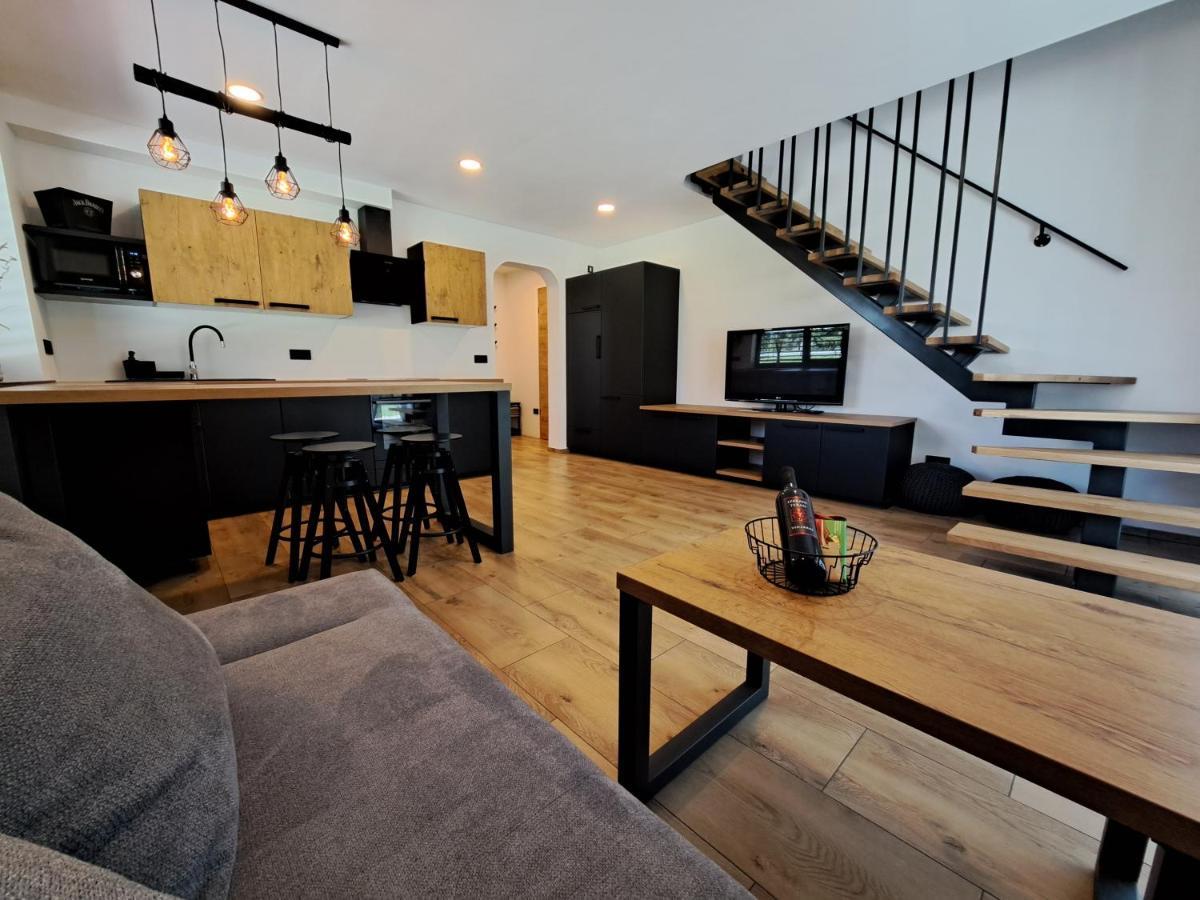 Riverside Apartma 1, クランスカゴーラ エクステリア 写真