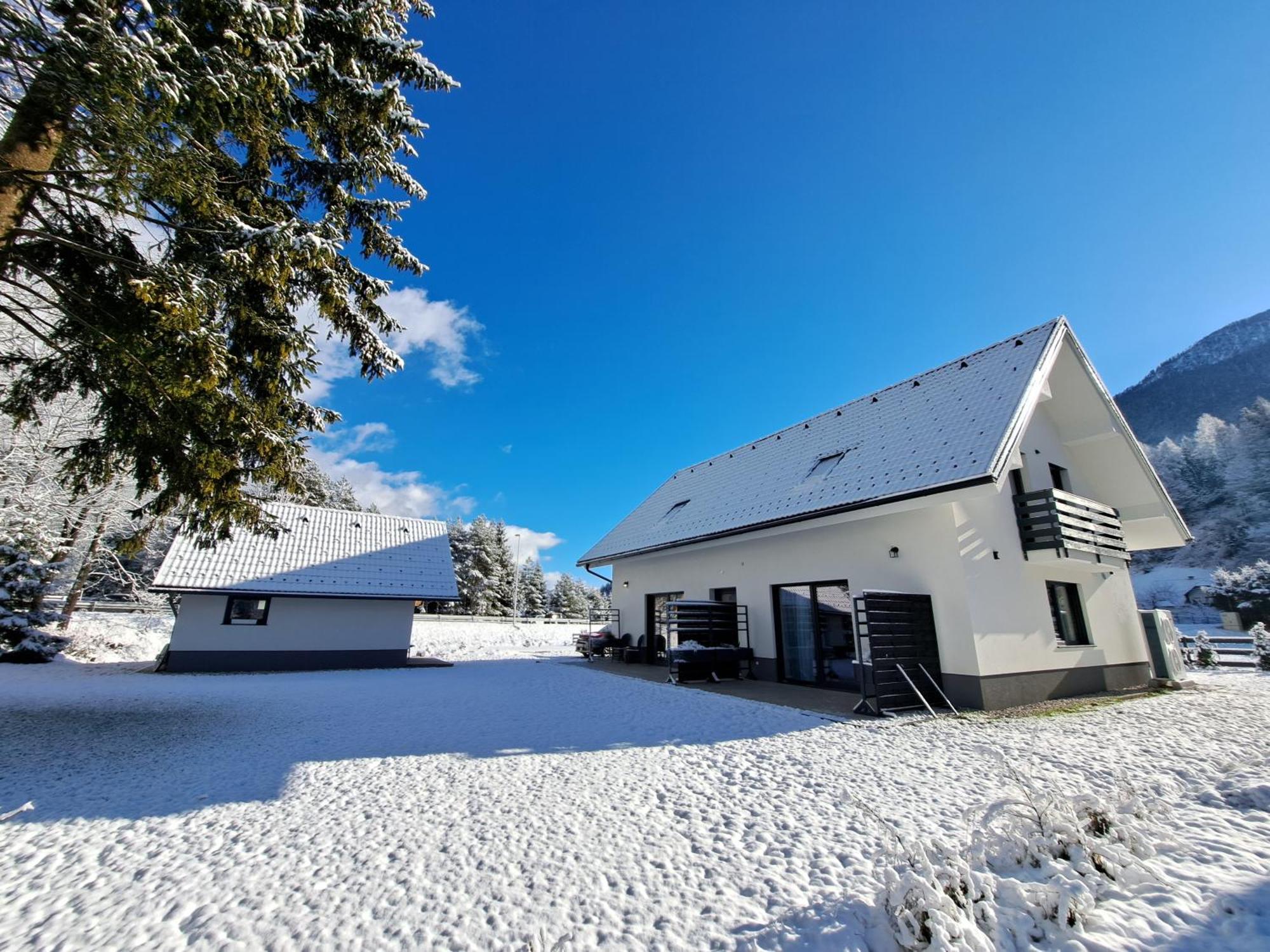 Riverside Apartma 1, Kranjska Goraアパートメント エクステリア 写真